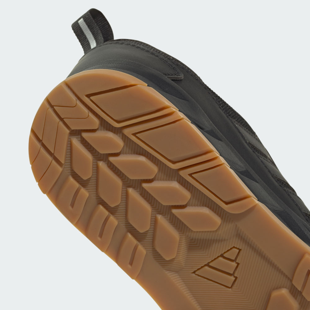 Profilsohle des ADIDAS Motix LOW S1PS Sicherheitsschuhs in Schwarz mit griffigem Gummi-Profil in Gum-Braun für sicheren Halt im Arbeitsalltag